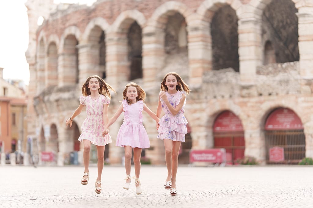 Family photographer in Verona