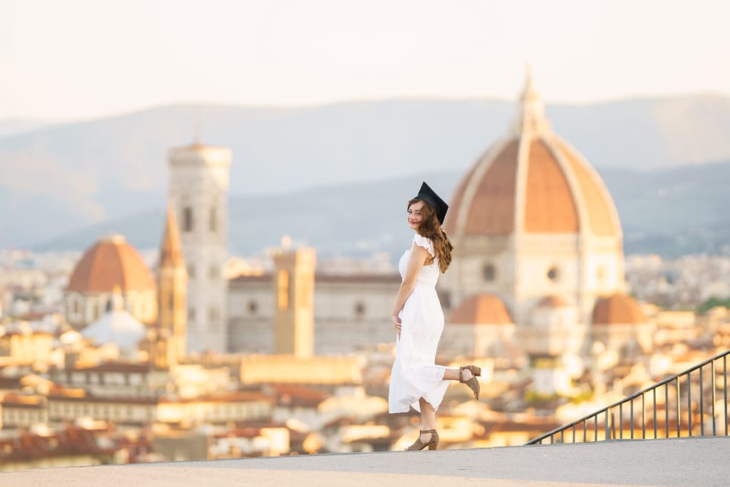 Photographer in Florence Duomo view