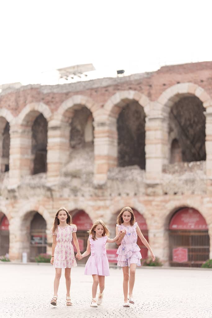 Family photographer in Verona